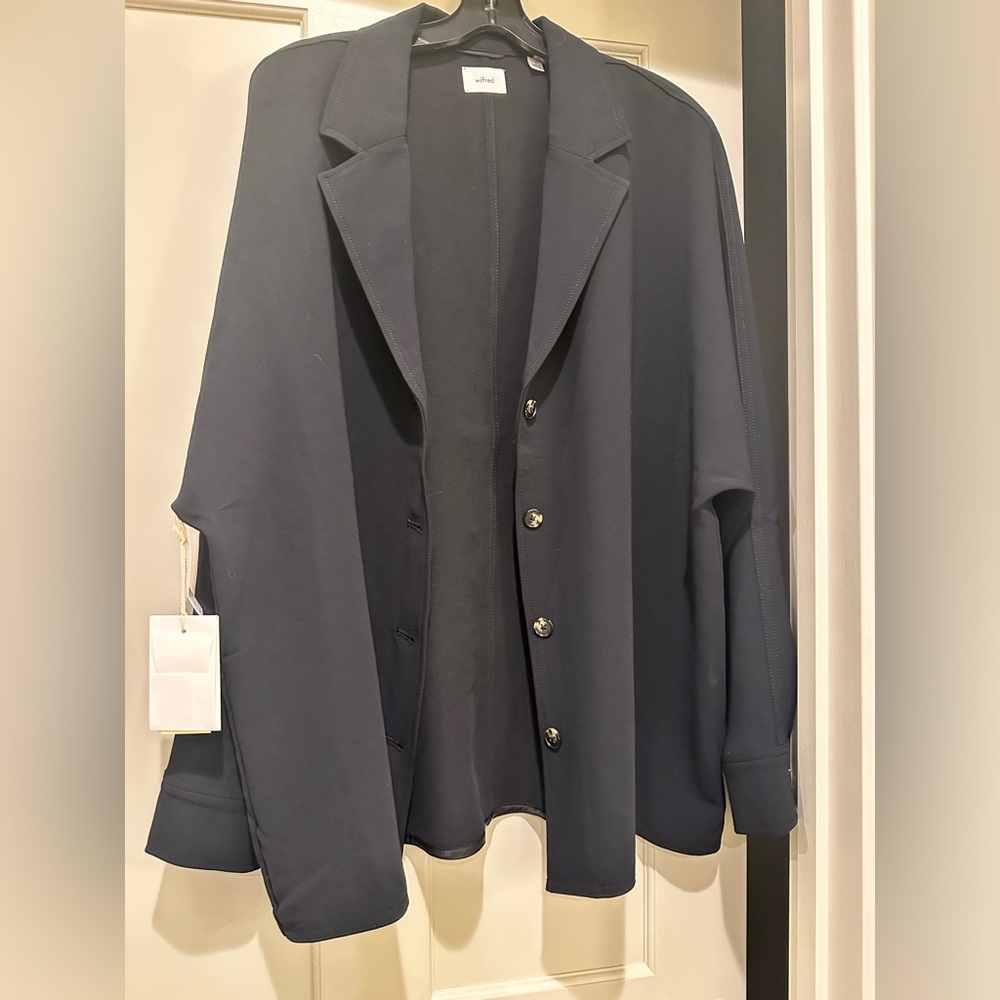 Wilfred Freeform jacket.